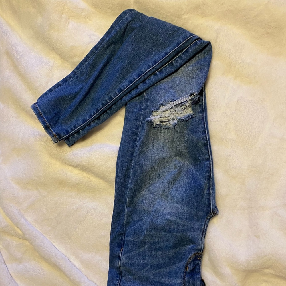 American Eagle ripped jeans